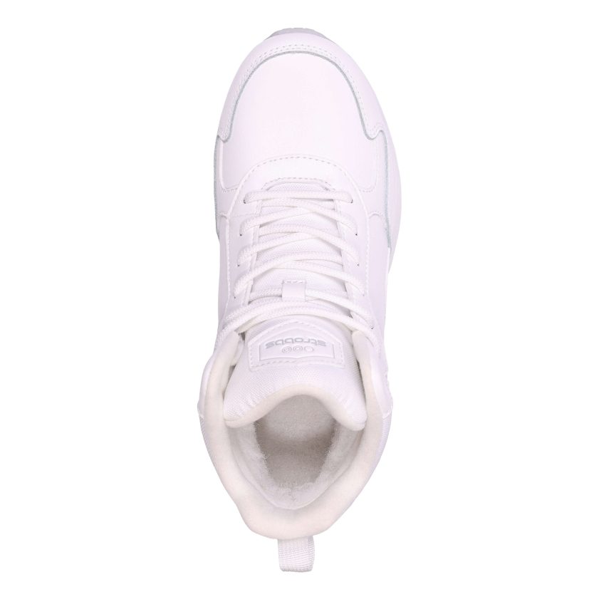 Кроссовки утепленные