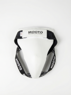 Защита паха с липучкой спереди Mooto