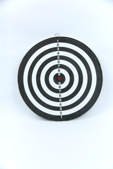 Дартс с дротиками